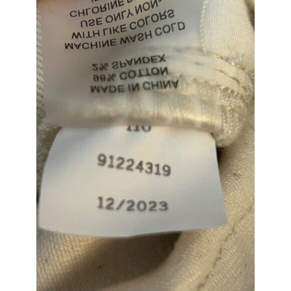 Vince Camuto Jeans Size 32/14 Ivory Ankle Length Frayed Hem High Rise - Picture 14 of 15